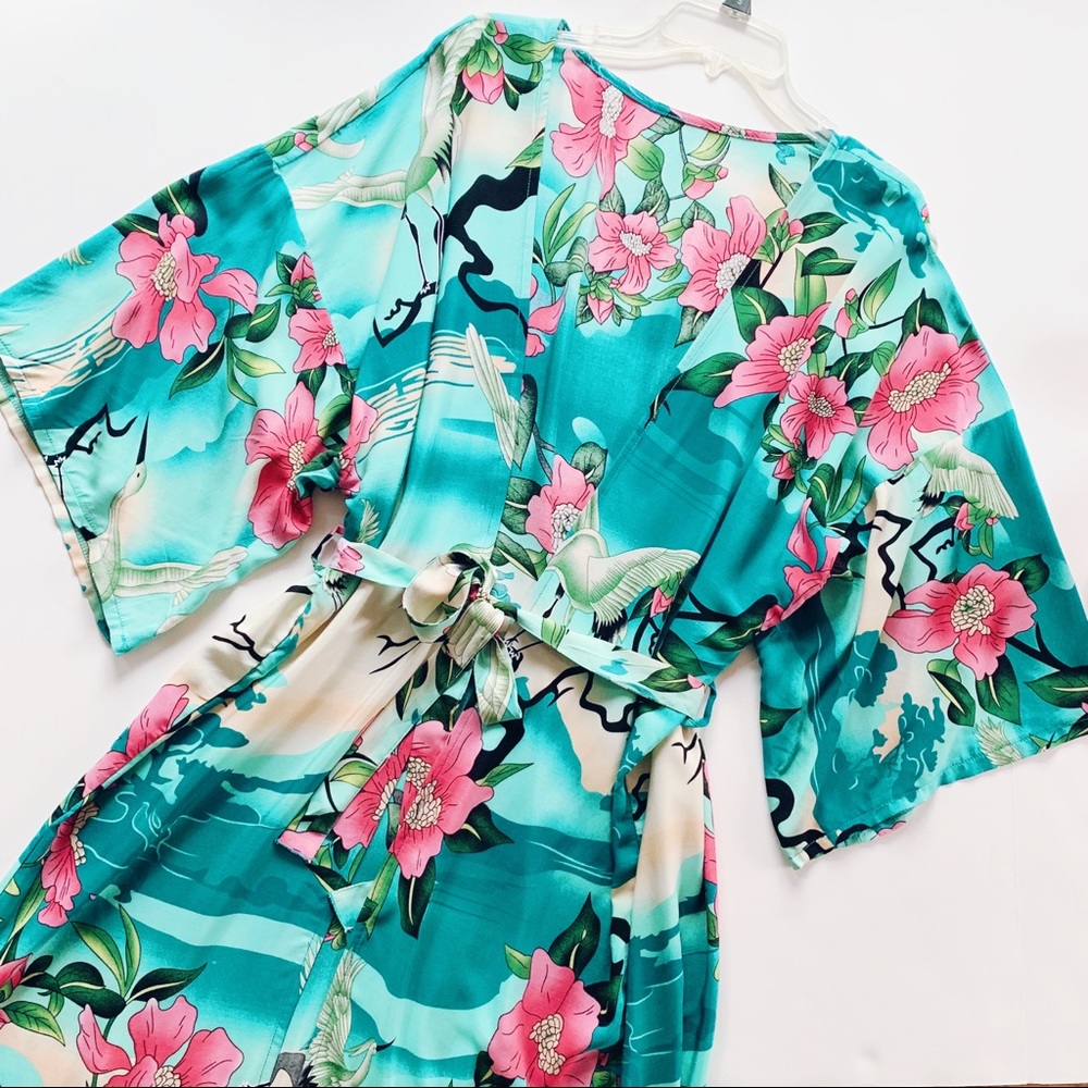 SALE Boutique Boho Crane Front Kimono - Picture 7 of 8